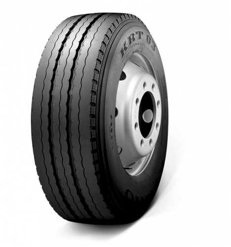 KUMHO KRT03 205/65 R17.50 129J