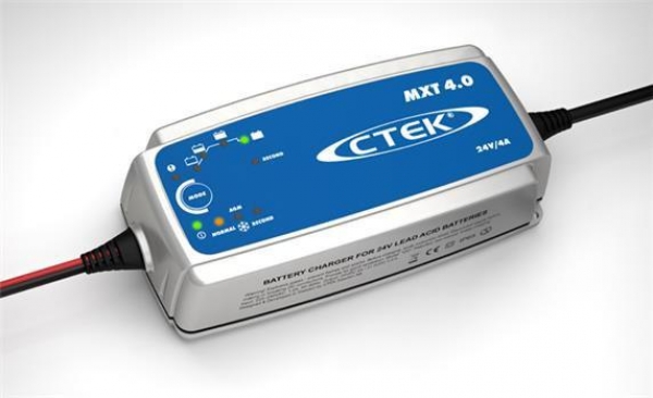 Nabíječka autobaterií CTEK MXT 4.0