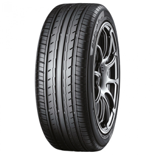 YOKOHAMA BLUEARTH-ES ES32 225/40 R18 92W